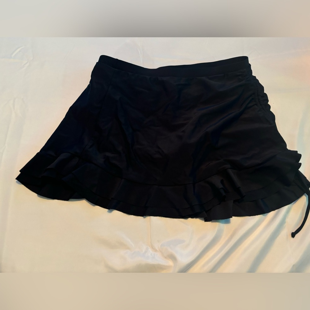 Women’s black swim skirt
